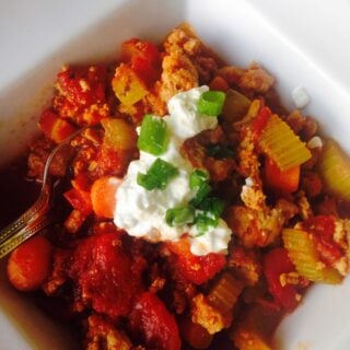 Buffalo Chicken Chili - a 21 Day Fix approved recipe from Confessions of a Fit Foodie