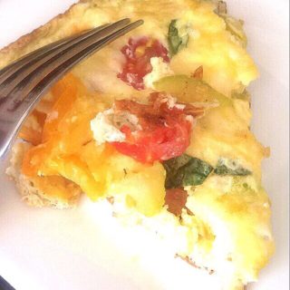 Summer Garden Vegetable Frittata - a 21 Day Fix recipe on ConfessionsOfAFitFoodie.com