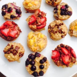 Customizable Baked Oatmeal Cups - A 21 Day Fix, easy breakfast recipe on ConfessionsOfAFitFoodie.com