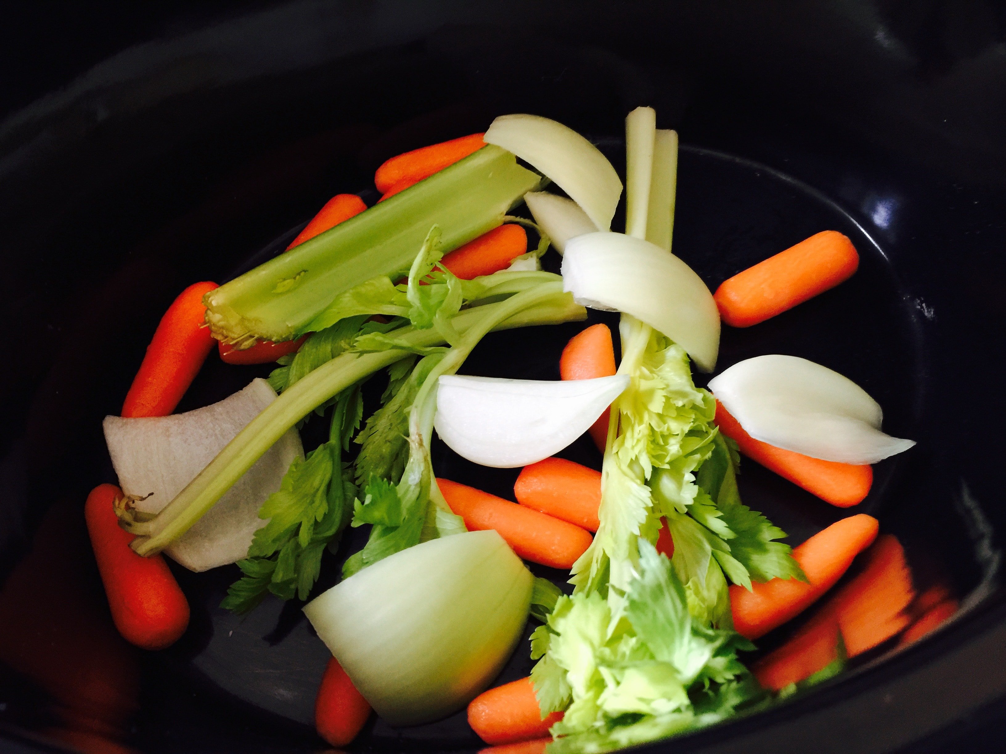 vegetables needed to make homemade turkey stock