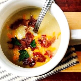 21 Day Fix Loaded Potato Cauliflower Soup| Confessions of a Fit Foodie
