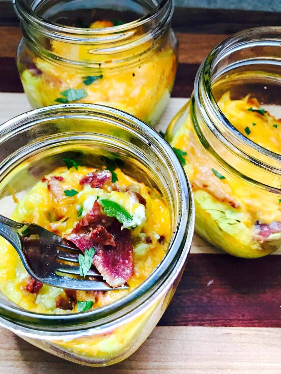 How to Cook Eggs in a Mason Jar Ring