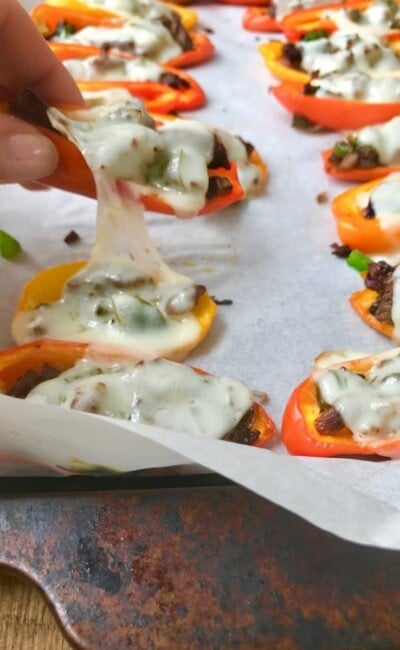 21 Day Fix Mini Philly Cheesesteak Stuffed Pepper Nachos |Confessions of a Fit Foodie