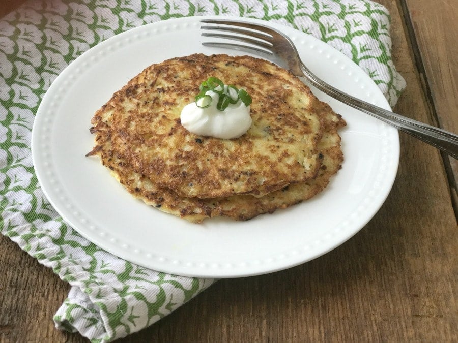 Low Carb Cauliflower Hash Browns | Confessions of a Fit Foodie