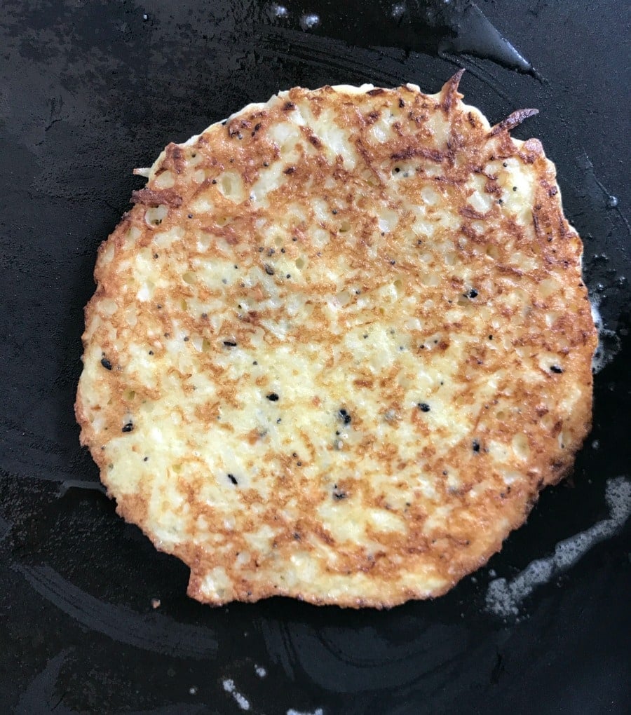 Low Carb Cauliflower Hash Browns | Confessions of a Fit Foodie