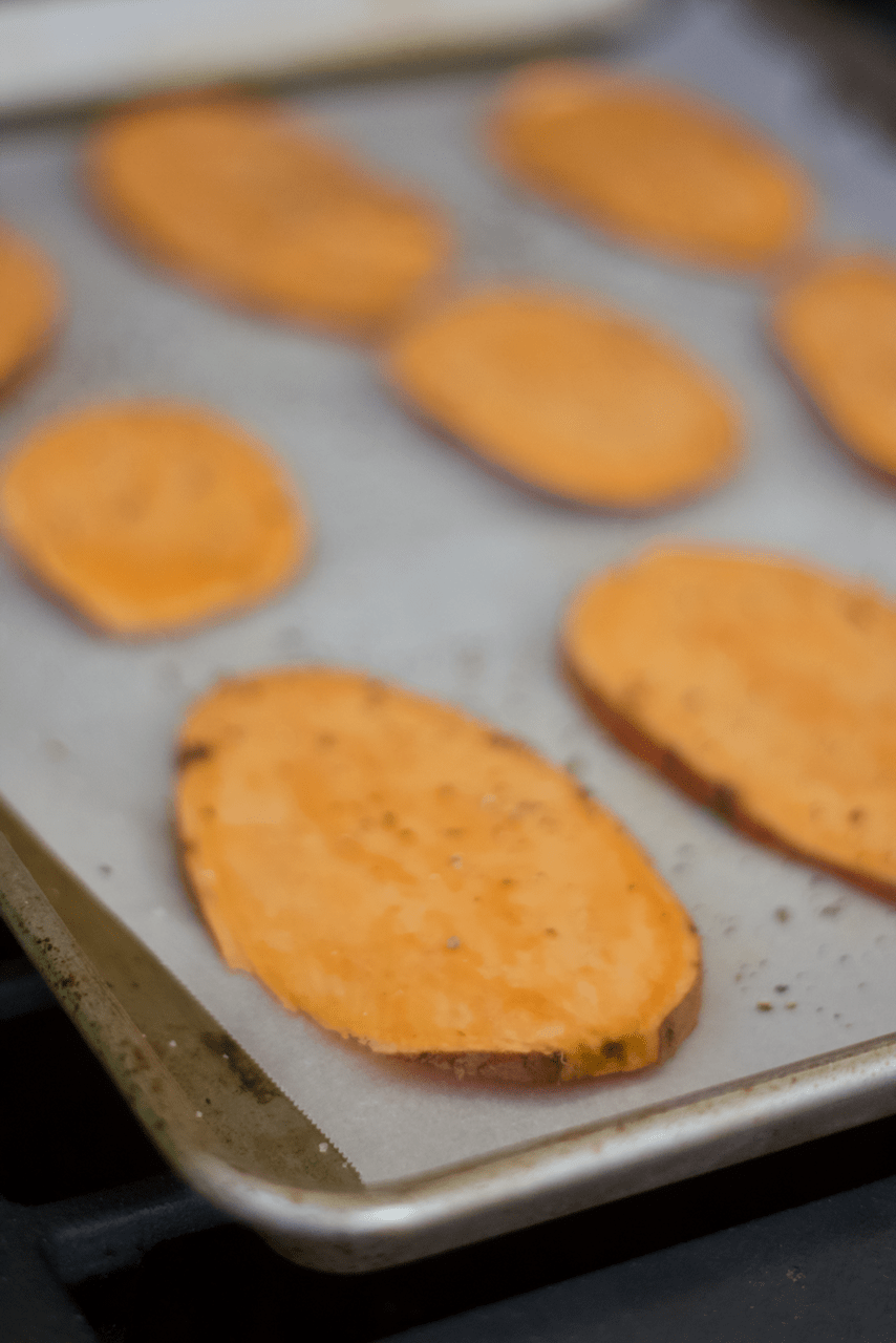 How to Meal Prep Sweet Potato Toast | Confessions of Fit Foodie An easy step-by-step tutorial on how to cook sweet potato toast in large batches for meal prep purposes! 