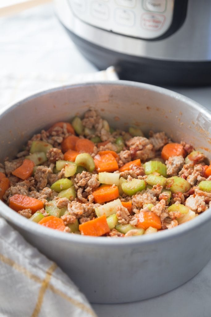 Healthy Shepherd's Pie {Low Calorie, Paleo, GF} - Skinny Fitalicious®