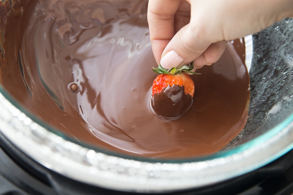 Using your Instant Pot to make chocolate covered strawberries