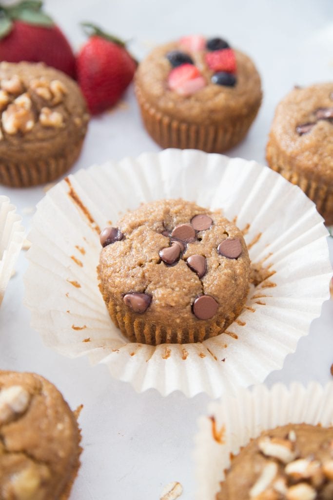 So quick and easy, these Healthy Banana Oatmeal Blender Muffins are a perfect for make ahead breakfast for you or the kids.  Naturally gluten-free, dairy-free, and refined sugar free, too - perfect for the 21 Day Fix or Weight Watchers! You can have TWO of these blender muffins as a serving for breakfast.  They are only 5 Weight Watchers Freestyle points per serving, and for the 21 Day Fix, you will use 1 yellow, 1 purple, and 2 sweetener teaspoons for BOTH muffins! #ultimateportionfix #21dayfix #weightwatchers #confessionsofafitfoodie 